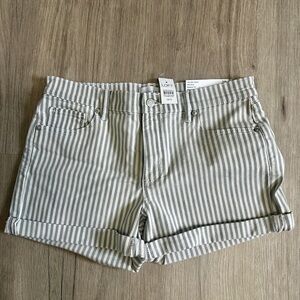 NEW LOFT Mid-Rise Shorts